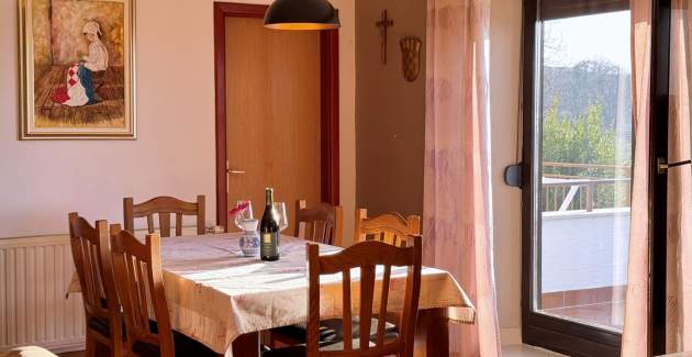 Apartment Katarina 2 – Sea View, Pet-Friendly