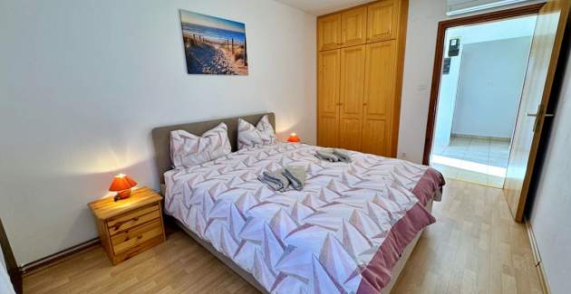 Apartment Pavle 2 – Pet-Friendly, Sea View
