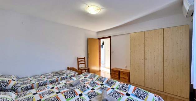 Apartment Pavle 2 – Pet-Friendly, Sea View