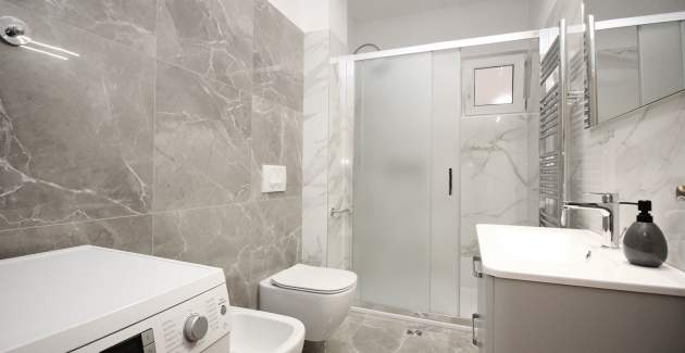 Apartment Lucijana Nr. 1 – mit Balkon, 150 m vom Strand entfernt