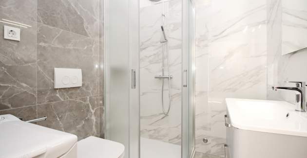 Apartment Lucijana Nr. 2 – mit Balkon, 150 m vom Strand entfernt