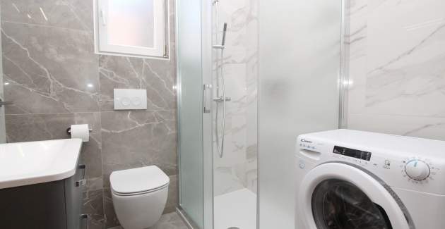 Apartment Lucijana Nr. 3 – mit Balkon, 150 m vom Strand entfernt