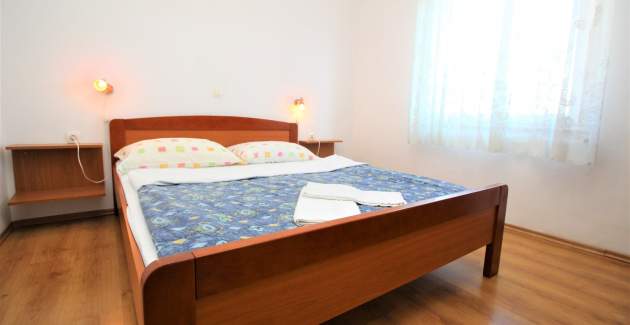 Apartment Lucijana Nr. 5 – mit Balkon, 150 m vom Strand entfernt