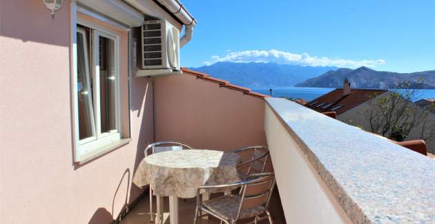 Apartment Lucijana Nr. 7 – mit Balkon, 150 m vom Strand entfernt