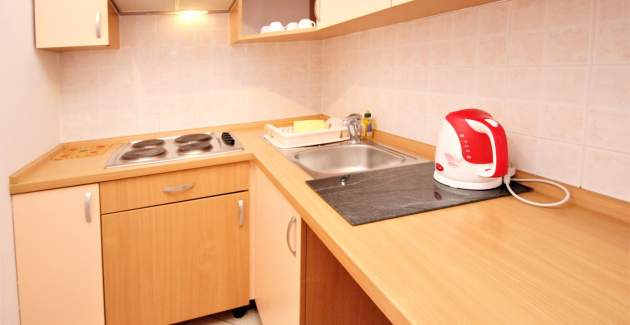 Apartment Lucijana Nr. 8 – mit Balkon, 150 m vom Strand entfernt