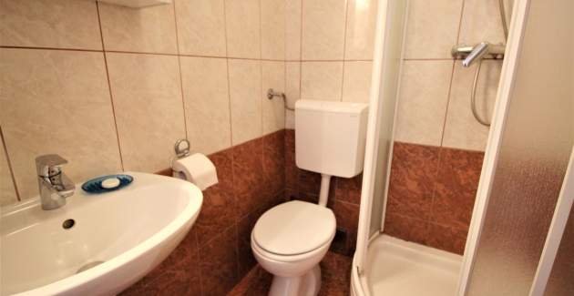 Apartment Lucijana Nr. 9 – mit Balkon, 150 m vom Strand entfernt