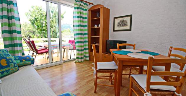 Apartment Mul No.6 Dr - with Balcony and Parking