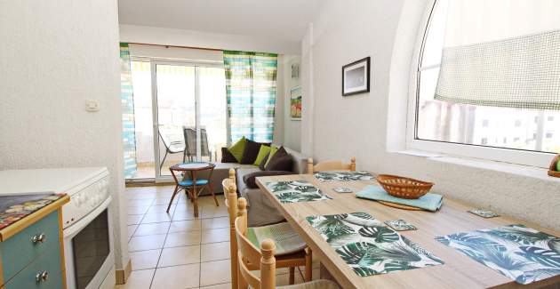 Apartment Mul No.8 Dr - with Balcony and Parking