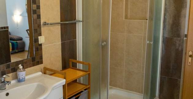 Appartamento Petrica n. 1 - senza balcone, situato nel tranquillo villaggio di Jurandvor vicino a Ba