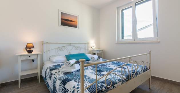 Apartment Garden No.3 - with Pool, for 4-5 Persons