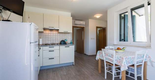 Apartment Garden No.3 - with Pool, for 4-5 Persons