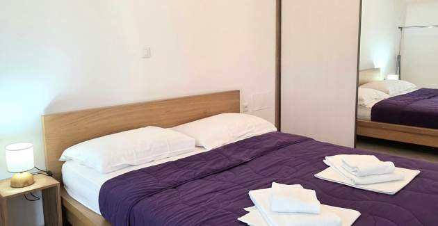 Holiday House Hlad – Near Center, with Private Yard