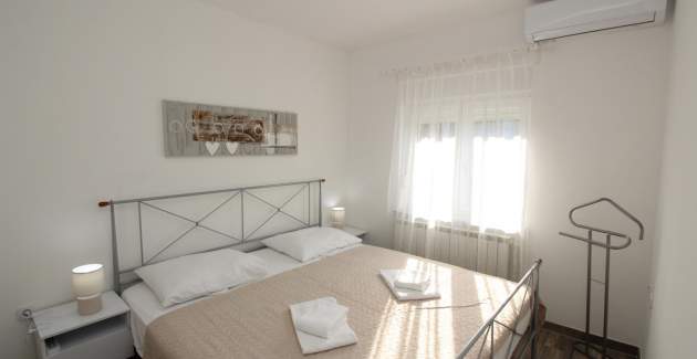 Apartment Sea Side Punat A4 - 300 m from the Sea