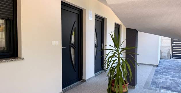 Apartman Lavanda Verde 2 — s bazenom