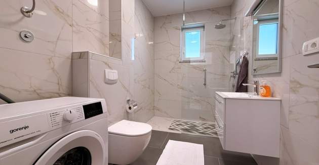 Apartman Lavanda Verde 2 — s bazenom
