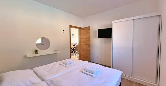 Apartman Lavanda Verde 2 — s bazenom