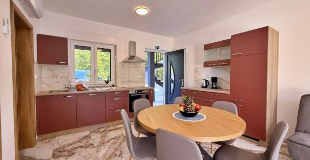 Apartman Lavanda Verde 2 — s bazenom