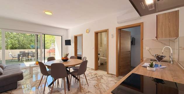 Apartman Lavanda Verde 2 — s bazenom