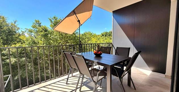 Apartman Lavanda Verde 3 — s bazenom