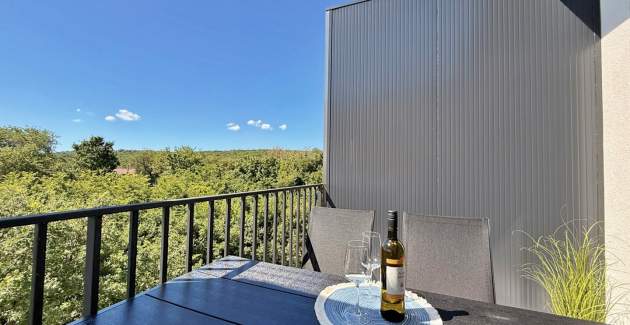 Apartman Lavanda Verde 5 — s bazenom
