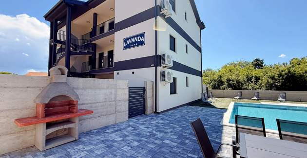 Apartman Lavanda Verde 5 — s bazenom