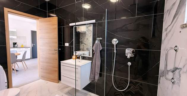 Apartman Lavanda Verde 5 — s bazenom