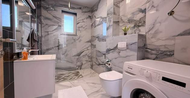 Apartman Lavanda Verde 5 — s bazenom