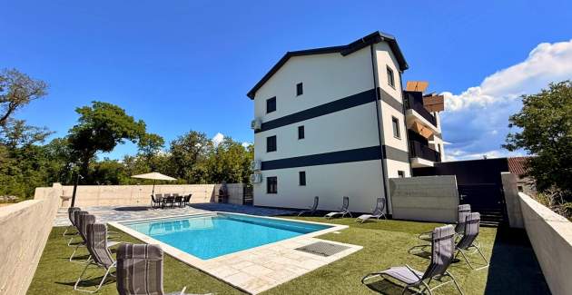 Apartman Lavanda Verde 6 — s bazenom