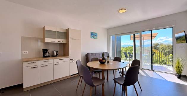 Apartman Lavanda Verde 6 — s bazenom