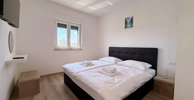 Apartman Lavanda Verde 6 — s bazenom