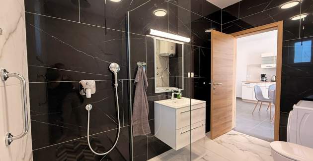 Apartman Lavanda Verde 6 — s bazenom