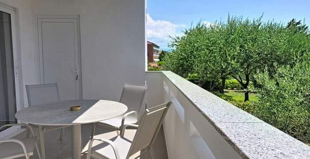 Apartment Gabrijela for 4 persons - with Terrace, 450 m from the Beach