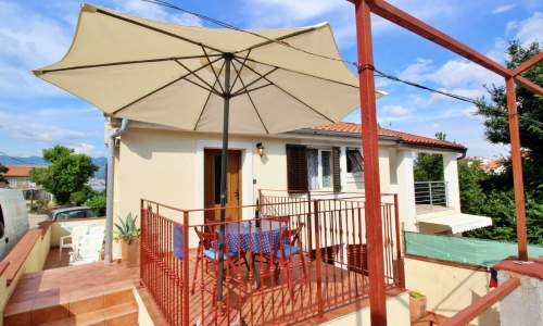 Apartman Bujas – 160 m od mora i plaže