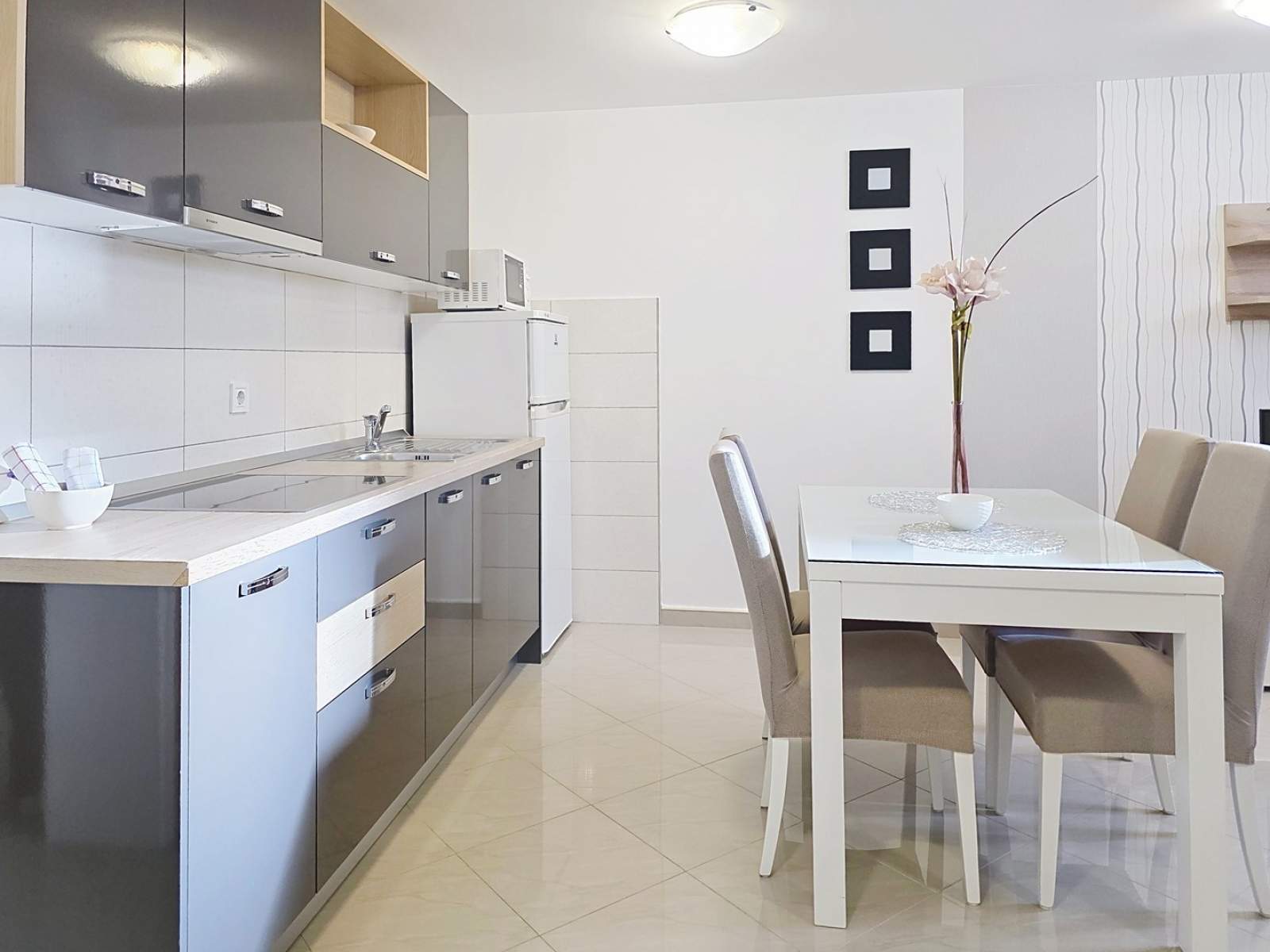 Apartman Gorica 2 br.10 – s bazenom, u suterenu