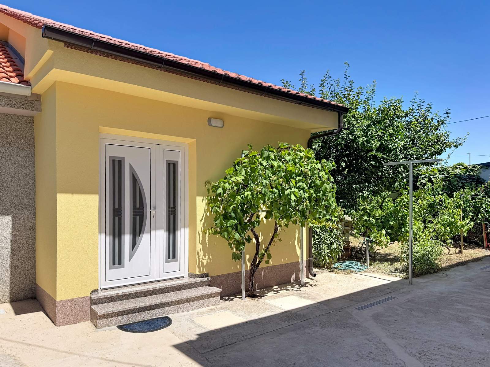 Charming Apartment Gabrijela 2 - for 2 Persons, with Terrace