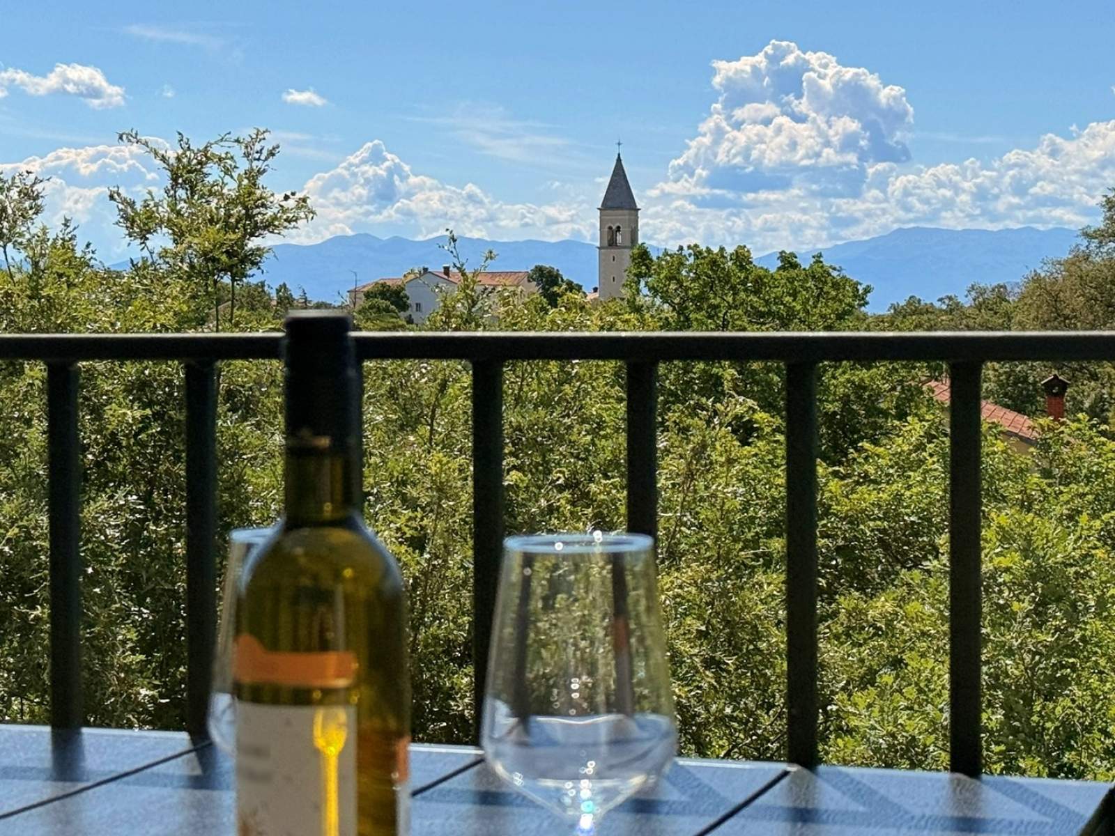 Apartman Lavanda Verde 5 — s bazenom