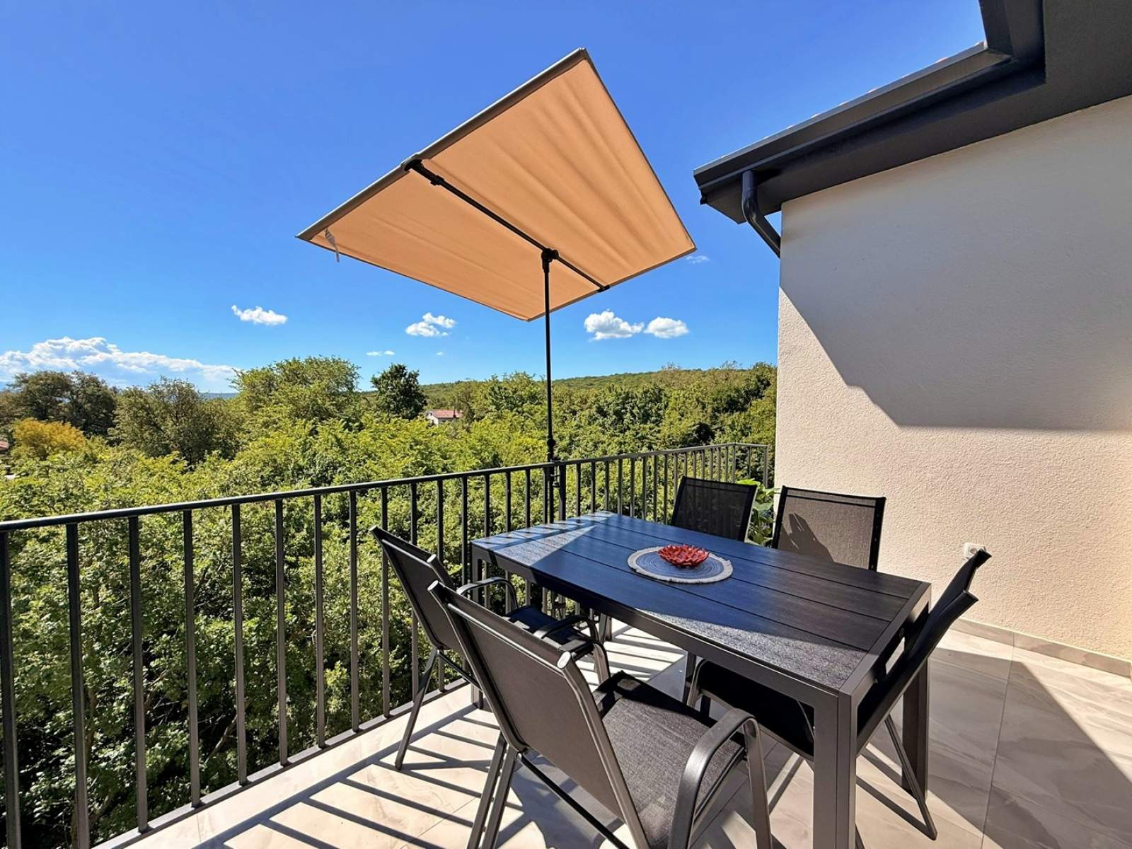 Apartman Lavanda Verde 6 — s bazenom